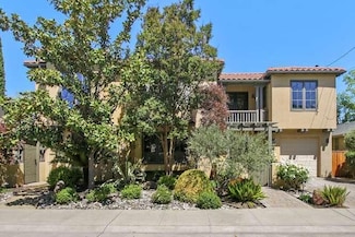4811 M St, Sacramento, CA 95819
