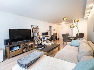 335 E 51st St Unit LD, New York, NY 10022