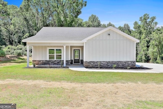 404 W Boyd Rd, Hogansville, GA 30230