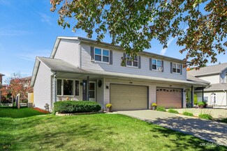 790 Cheyenne Ln, Elgin, IL 60123