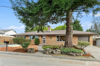 842 Lynnwood Ave NE, Renton, WA 98056