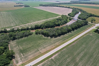 000 N Ridge Rd, Valley Center, KS 67147