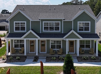 317 Vista Green Dr, Holland, MI 49423