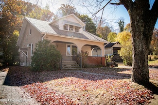 22 Morningside Ave, Stroudsburg, PA 18360