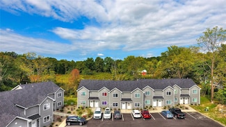 42 Levy Place, Saugerties, NY 12477
