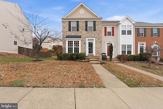 12831 Hunterbrook Dr, Woodbridge, VA 22192