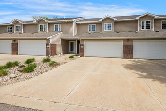 2107 Monarch Ln, Brookings, SD 57006