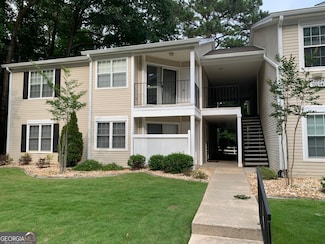 712 Ridgefield Dr, Peachtree City, GA 30269