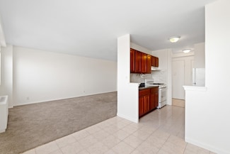 1225 Kennedy Blvd Unit 8A, Bayonne, NJ 07002