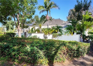 22541 Lake Forest Ln, Lake Forest, CA 92630