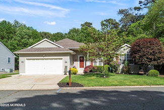 303 Bayside Pkwy E, Lacey Township, NJ 08731