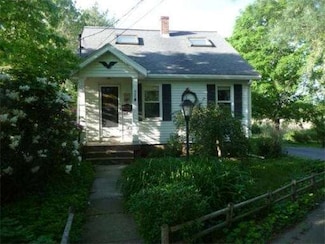 14 Burr Pkwy, Wareham, MA 02571