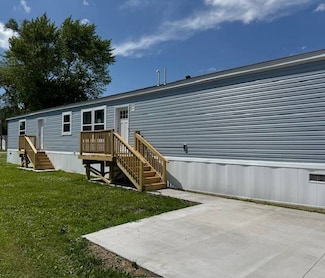 16th W 16th St Unit 138, Coal Valley, IL 61240