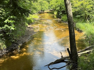 610 W Millerton Rd, Scottville, MI 49454