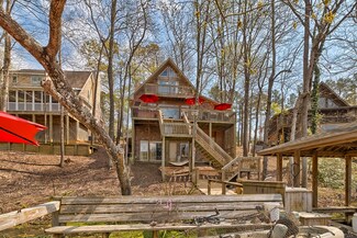 1005 Chapel Branch Rd, Santee, SC 29142