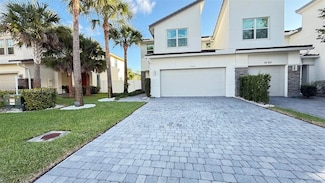 1040 Rio Ct, Pompano Beach, FL 33064