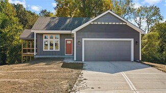 2206 Corbin Ct, Excelsior Springs, MO 64024
