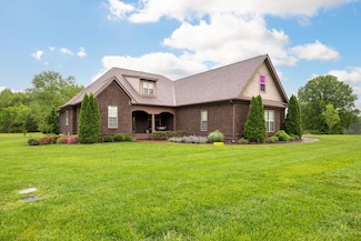 10 Zion Cove Ln, Englewood, TN 37329
