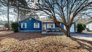 603 Calabash Dr, Hubert, NC 28539