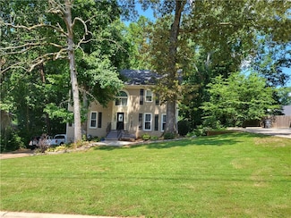 1692 Windsor Chase Ct, Lawrenceville, GA 30043
