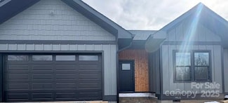 15 Woodchuck Cove Way, Alexander, NC 28701