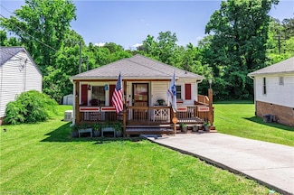 1602 Larkin St, High Point, NC 27262