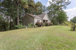 655 Stoddard Dr, Wetumpka, AL 36093