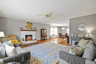 17 Brattle St, Holden, MA 01520