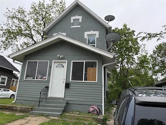 2112 Washington Ave, Des Moines, IA 50310