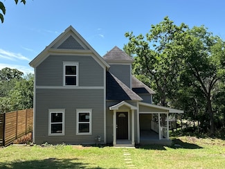 1510 W Woodard St, Denison, TX 75020