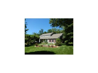 5004 N Merrimac Ave, Riverside, MO 64150