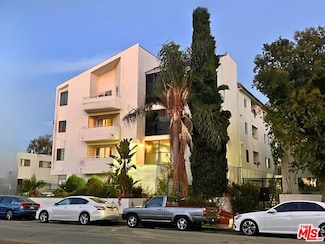 7342 Haskell Ave, Los Angeles, CA 91406