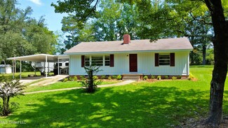 130 Wickstead Dr, Clinton, MS 39056
