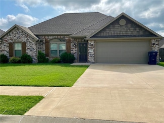 1747 Charismatic Dr, Prairie Grove, AR 72753