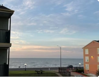 6300 Seawall Blvd Unit 3202, Galveston, TX 77551