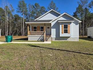 1713 E Lakeshore Dr, Carriere, MS 39426
