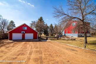 13056 30th St SW, Belfield, ND 58622