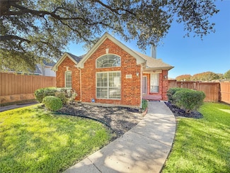 8457 Grand Canyon Dr, Plano, TX 75025