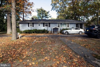 412 Swarthmore Rd, Glassboro, NJ 08028