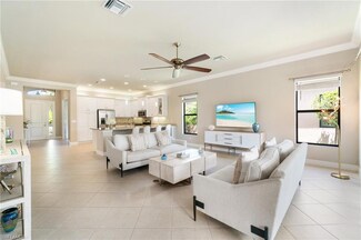 4554 Luminary Ave, Naples, FL 34119