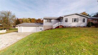 676 Tuscarawas Ave NW, Brewster, OH 44613