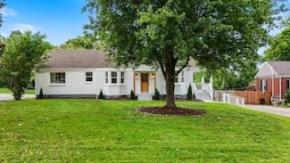 1305 Riverwood Dr, Nashville, TN 37216