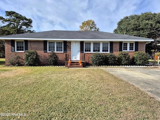 108 Rosedale Dr, Elizabeth City, NC 27909