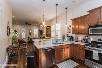 9214 Featherbell Blvd, Prospect, KY 40059