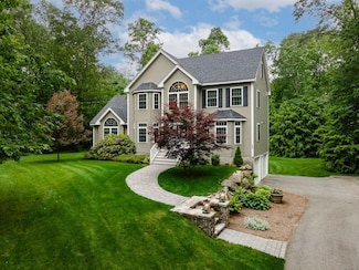 32 Maple Ave, Newton, NH 03858