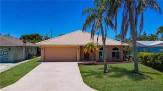 580 103rd Ave N, Naples, FL 34108