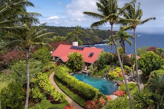 311 Door of Faith Rd, Haiku, HI 96708