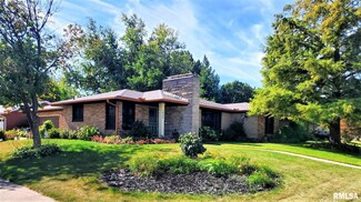 1624 Valle Vista Blvd, Pekin, IL 61554