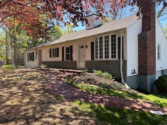 69 Bassett Rd, North Haven, CT 06473