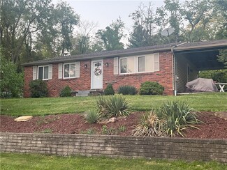 7 Charles St, Cecil-Bishop, PA 15321